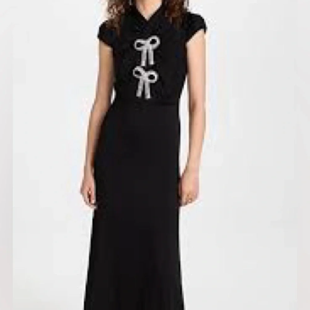 Self Portrait - Picture 3 of 5